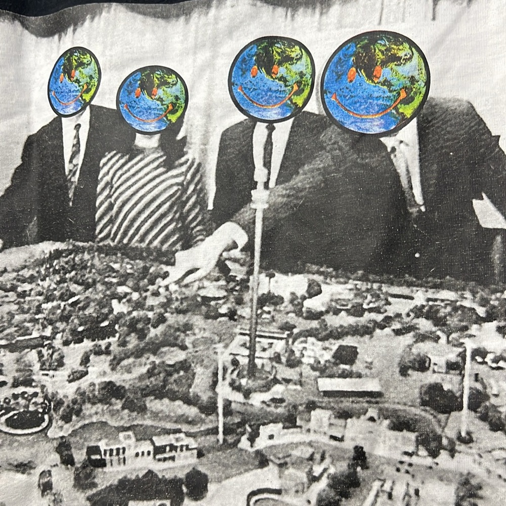 Cactus Jack by Travis Scott Astroworld Staff T-Shirt - Picture 12 of 13